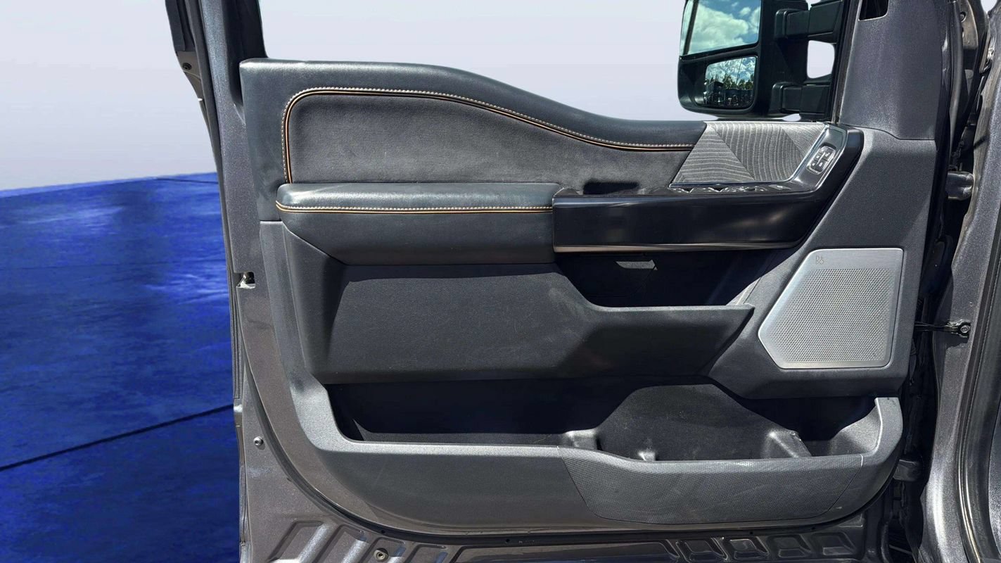 Used 2021 Ford F150 Platinum w/ Equipment Group 701A High AWD/4WD image 17