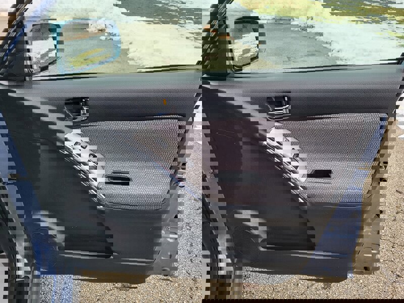 Used 2006 Toyota Matrix XR image 23