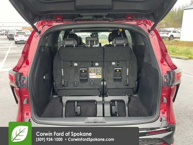 Used 2024 Toyota Sienna XSE image 22