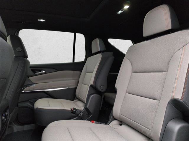 New 2026 Chevrolet Traverse LT w/ Sun and Wheel Package image 16