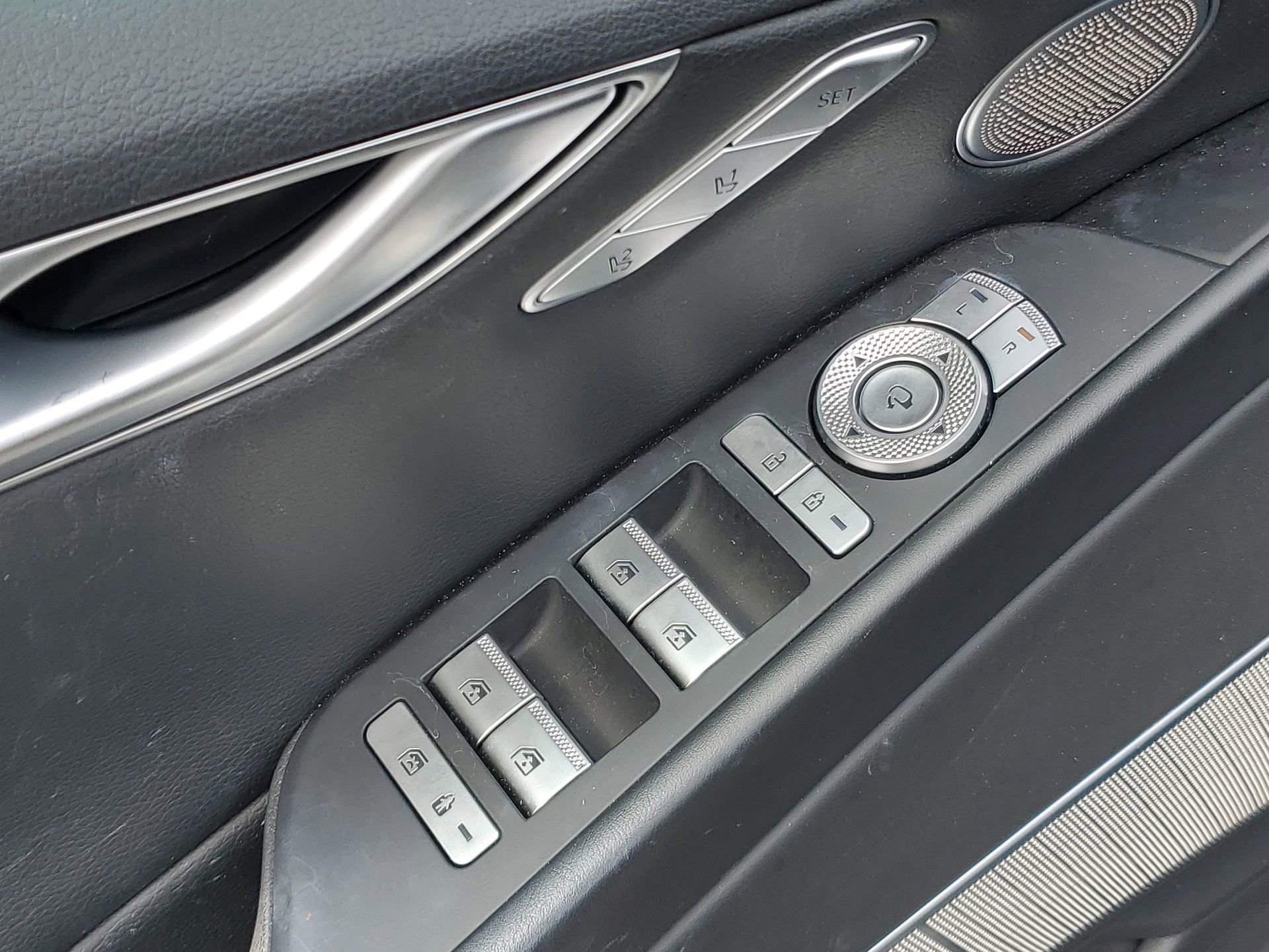 Used 2022 Genesis G80 2.5T w/ Prestige Package image 19