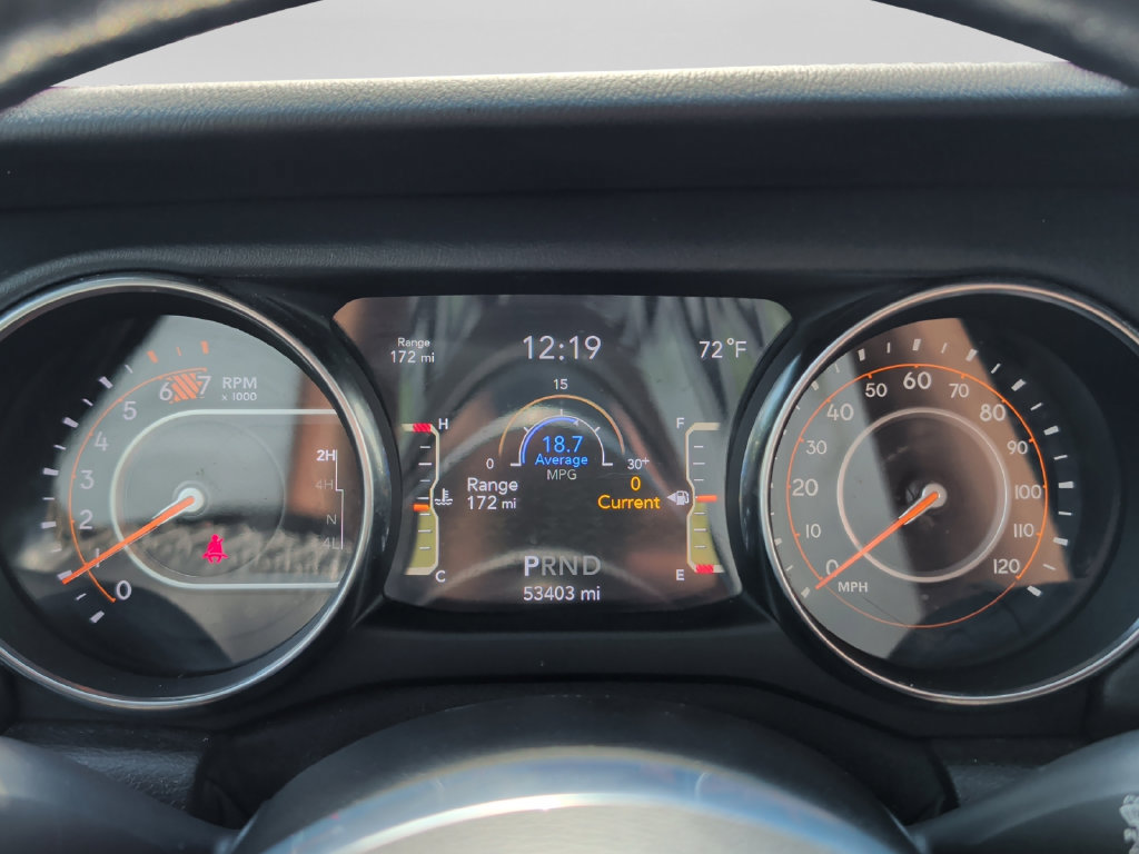 Used 2021 Jeep Wrangler Unlimited Sahara AWD/4WD image 10