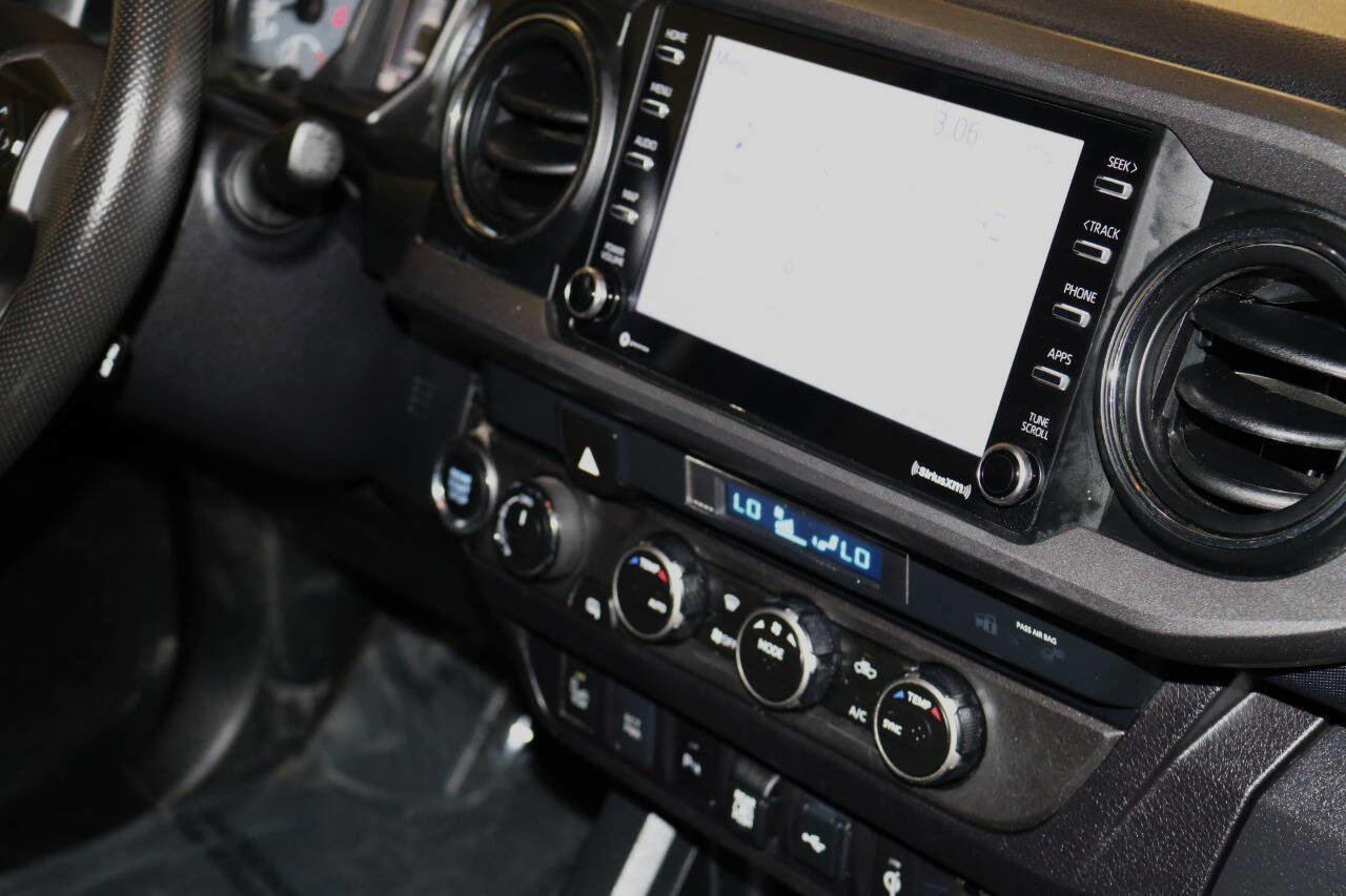 Used 2022 Toyota Tacoma TRD Off-Road image 53