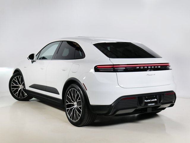 New 2026 Porsche Macan 4 Electric AWD/4WD image 3