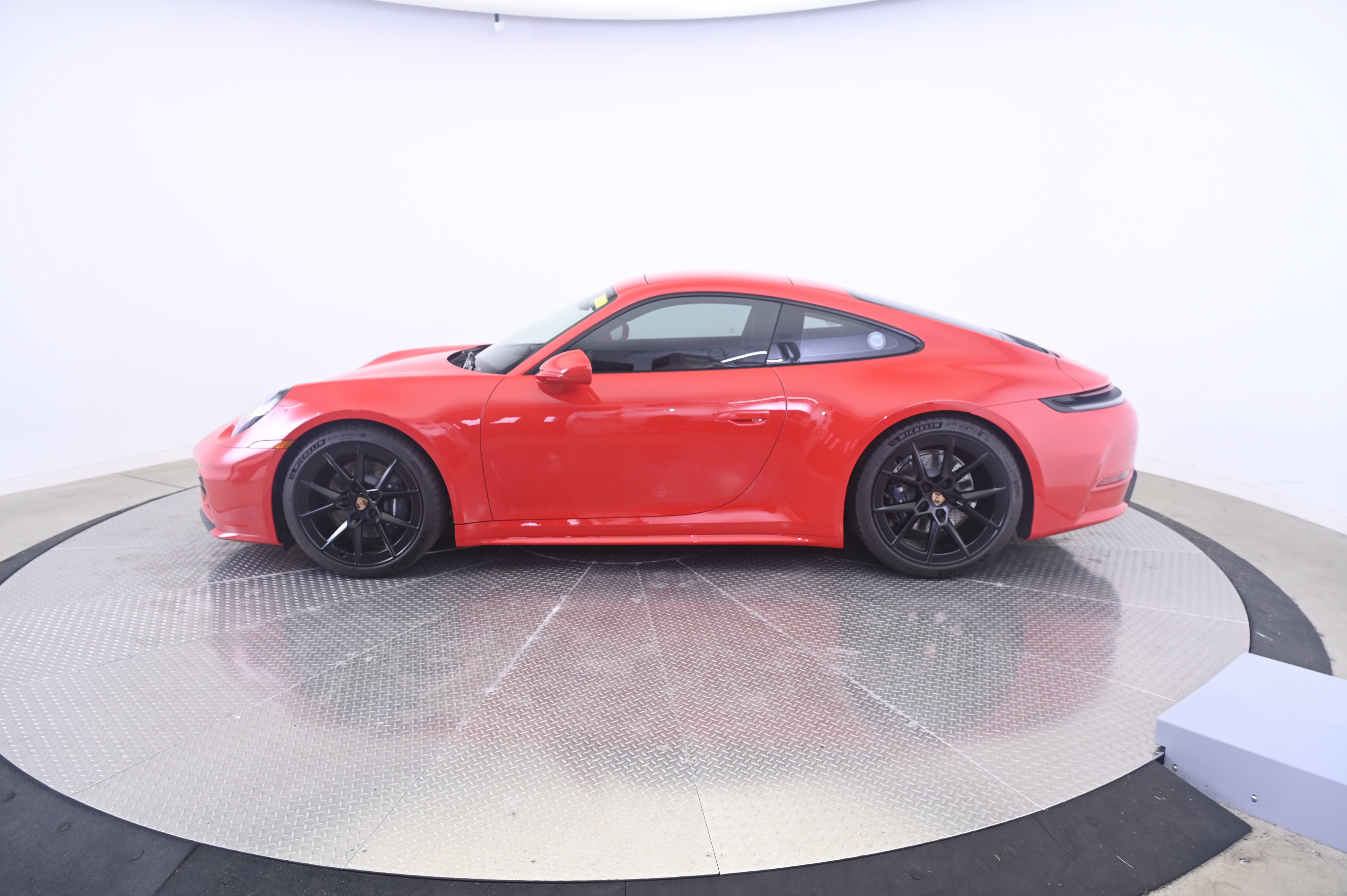 Certified 2026 Porsche 911 Carrera T RWD image 2