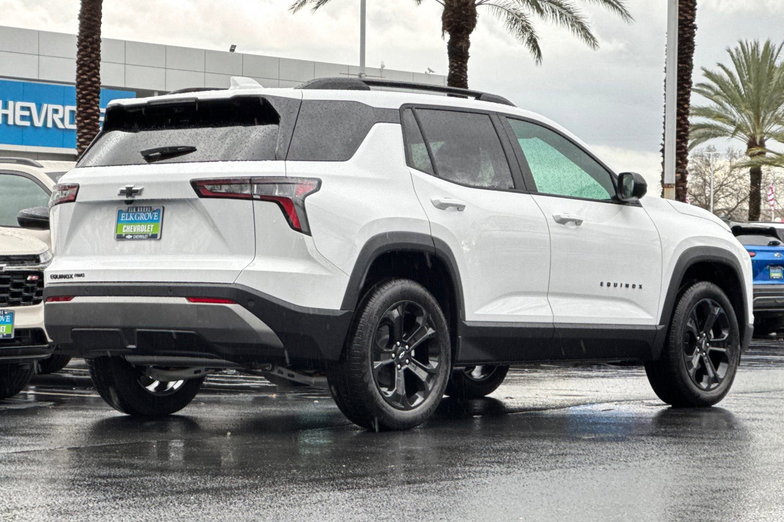 New 2026 Chevrolet Equinox LT w/ Midnight Edition image 3