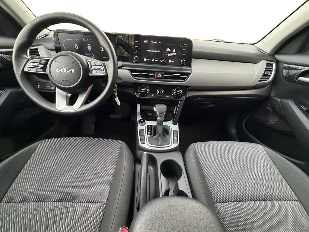 Used 2026 Kia Seltos LX FWD image 15