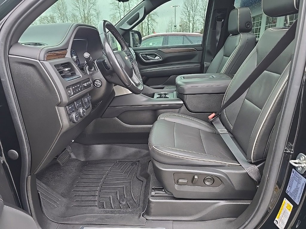 Used 2022 Chevrolet Suburban Premier image 23