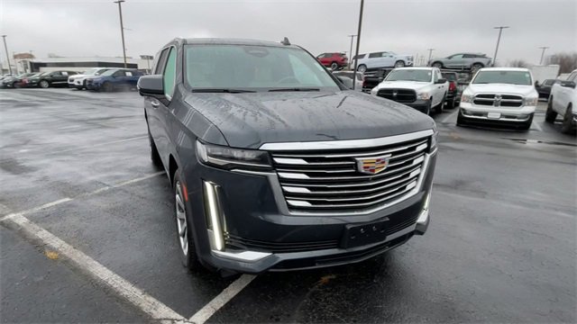 Used 2022 Cadillac Escalade ESV Premium Luxury Platinum image 4