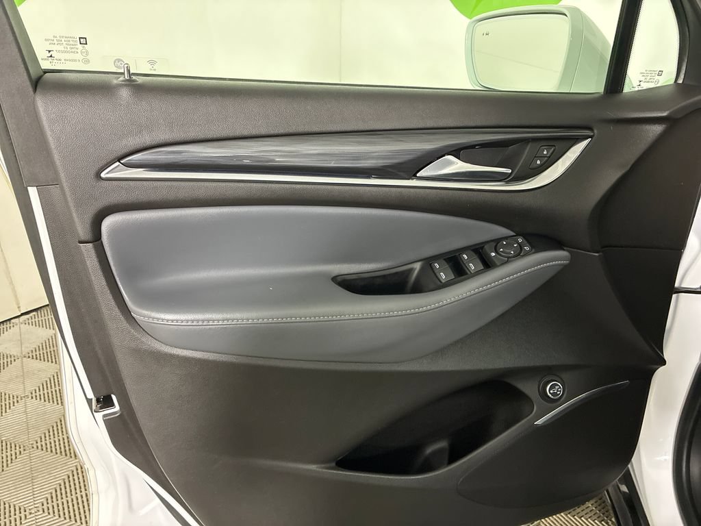 Used 2019 Buick Enclave Essence FWD image 22