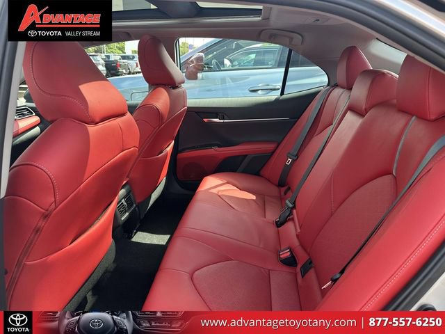 Used 2019 Toyota Camry XSE FWD image 14