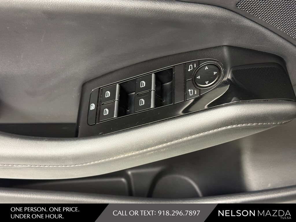 Certified 2025 MAZDA MAZDA3 s FWD image 21
