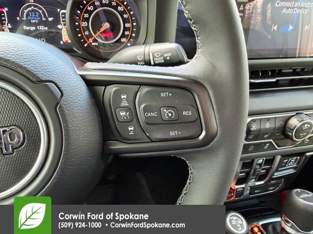 Used 2025 Jeep Gladiator Mojave AWD/4WD image 24