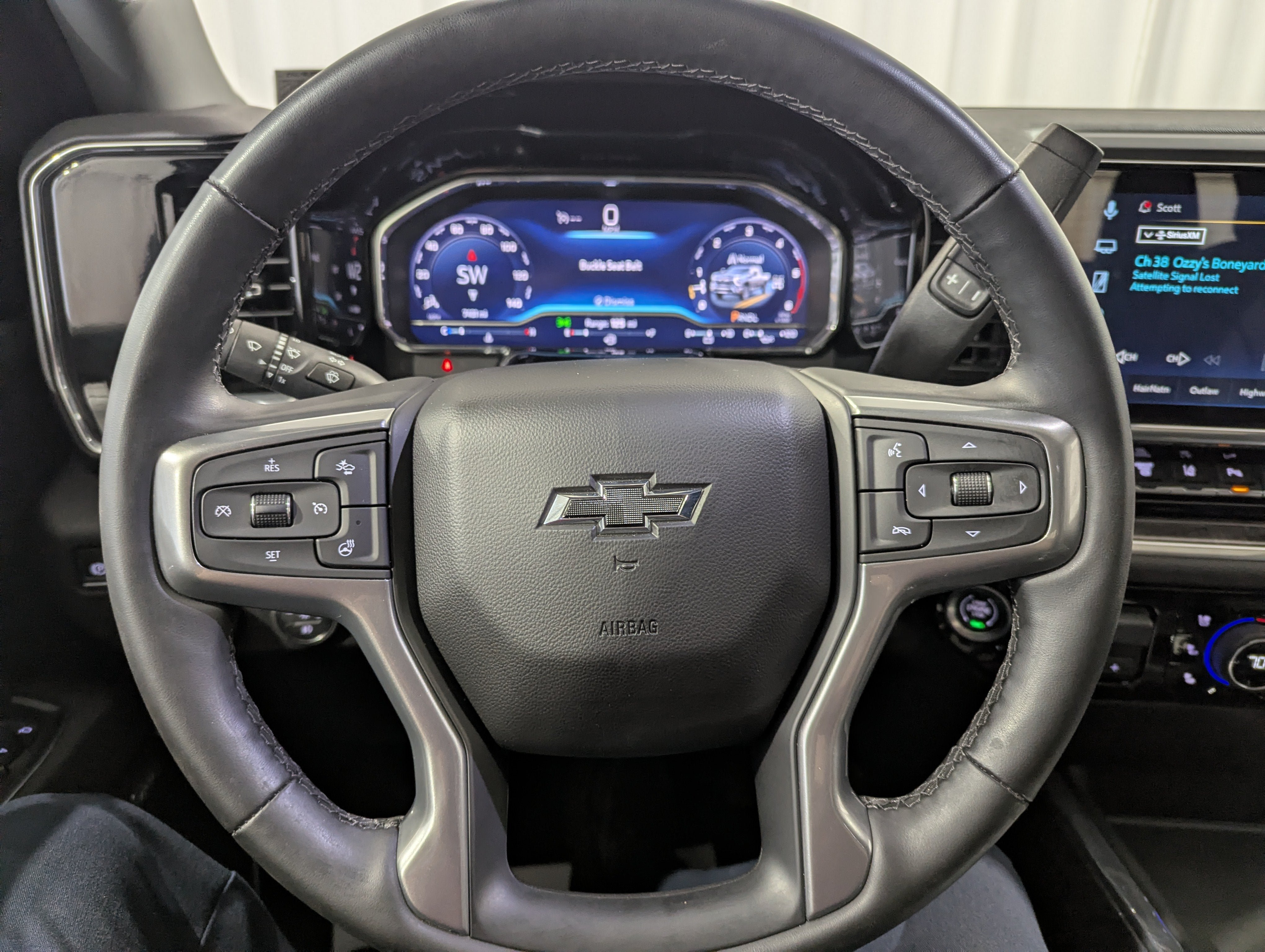Used 2025 Chevrolet Silverado 2500 LTZ w/ LTZ Plus Package AWD/4WD image 22