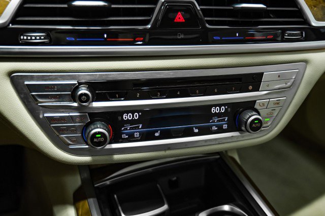 Used 2017 BMW 740i xDrive AWD SUNROOF LEATHER HEATED SEA image 22