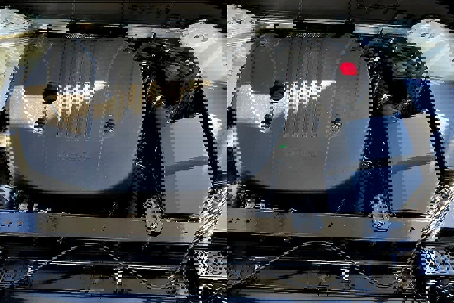 Used 2023 Volvo XC60 B5 Plus w/ Climate Package image 31