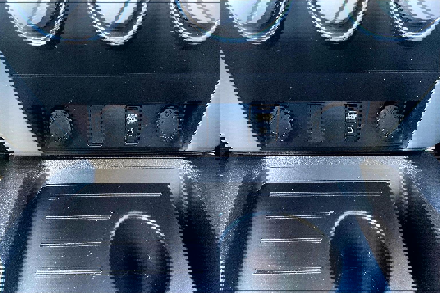 Used 2016 Toyota Tundra SR5 w/ TRD Off Road Package image 22