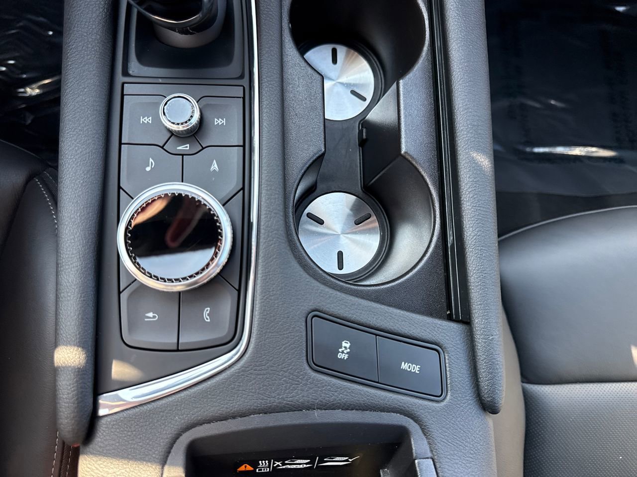 Used 2024 Cadillac XT6 Sport w/ Technology Package image 20