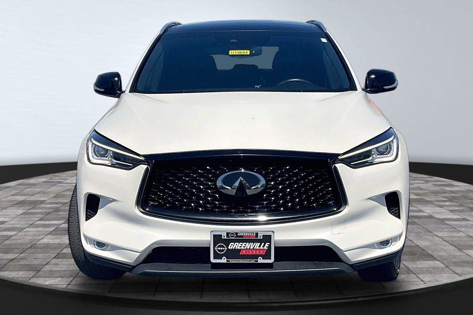 Used 2022 INFINITI QX50 Luxe w/ Appearance Package AWD/4WD image 2