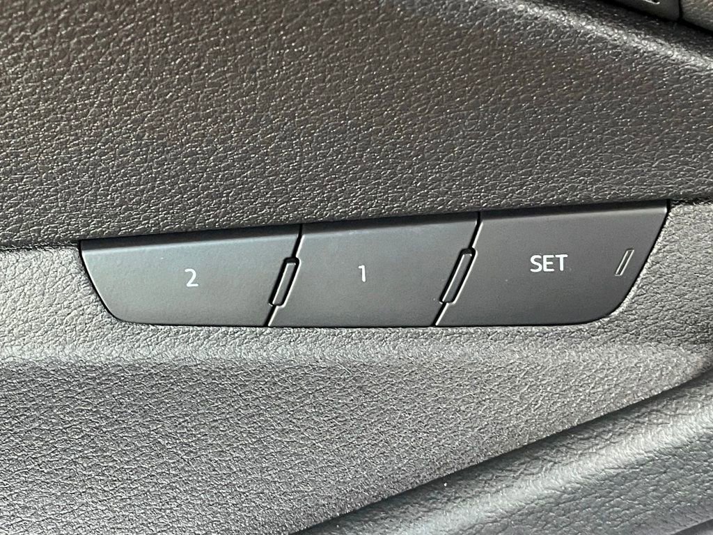 Used 2019 Audi e-tron Premium Plus AWD/4WD image 15