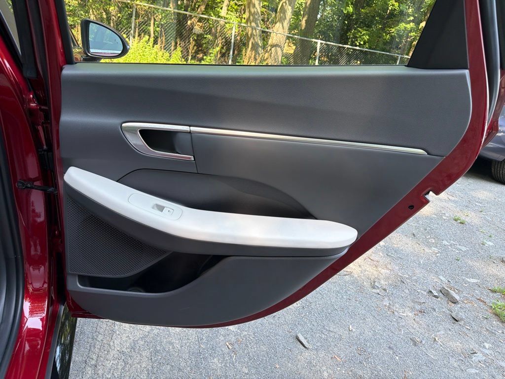 Certified 2023 Hyundai Sonata SEL FWD image 12