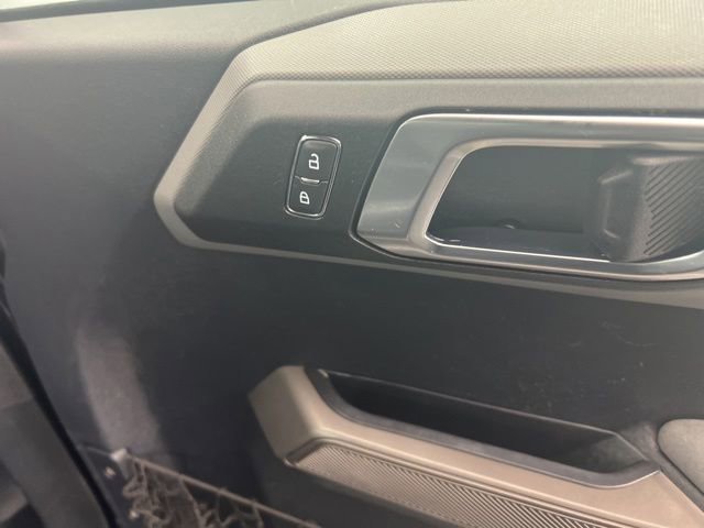 Used 2021 Ford Bronco Black Diamond AWD/4WD image 25