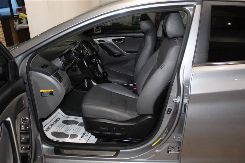Used 2014 Hyundai Elantra Limited FWD image 25