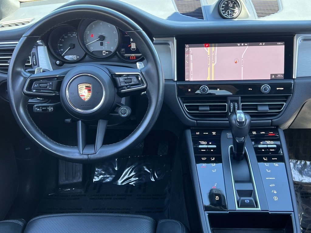 Used 2023 Porsche Macan S w/ Sport Chrono Package image 18