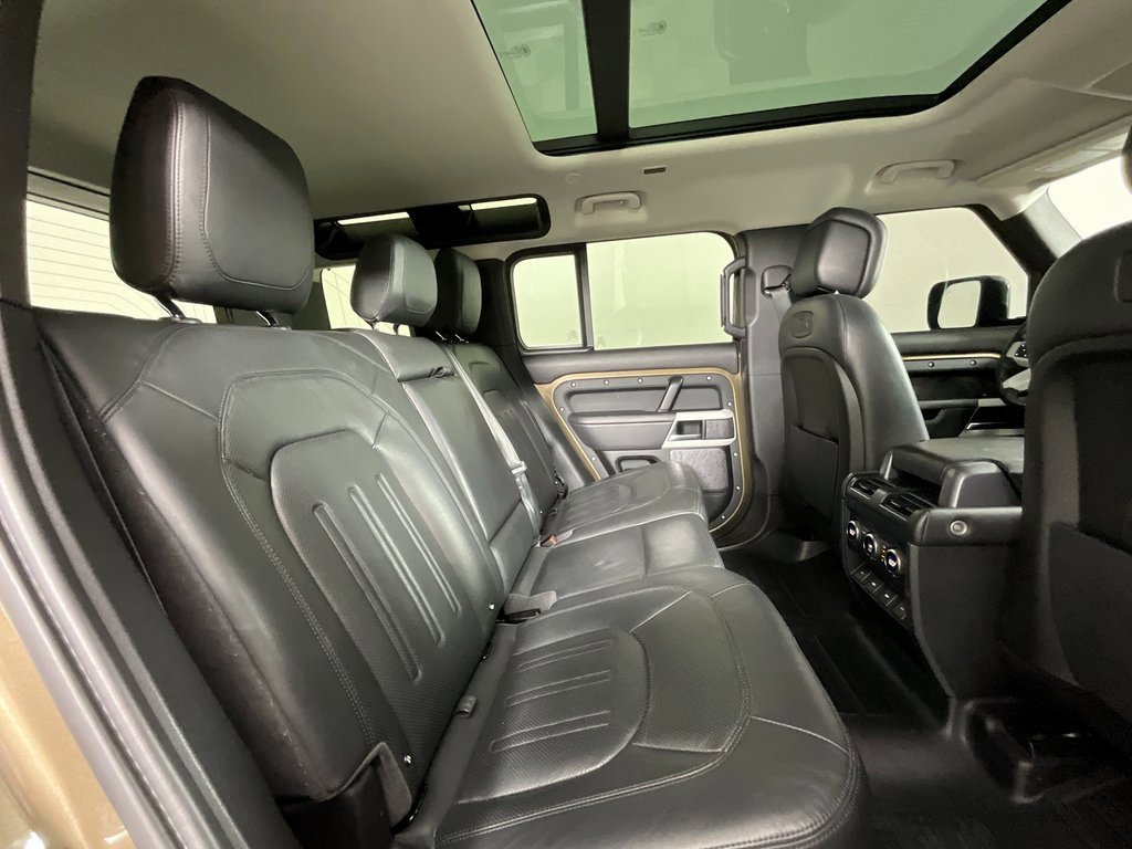 Used 2020 Land Rover Defender 110 HSE image 23