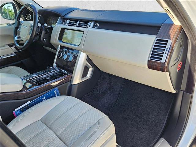 Used 2017 Land Rover Range Rover Supercharged AWD/4WD image 23