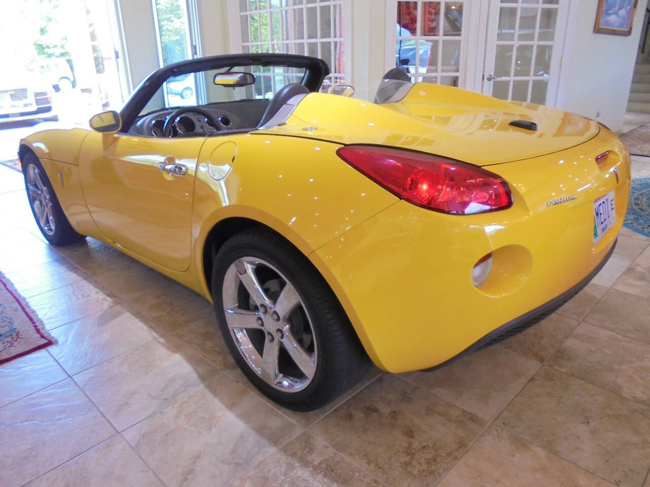 Used 2007 Pontiac Solstice Convertible RWD image 18