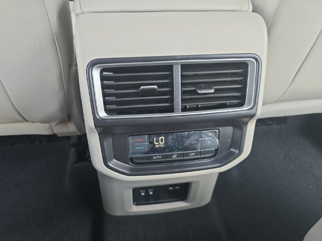 Used 2026 Volkswagen Atlas SE AWD/4WD image 15