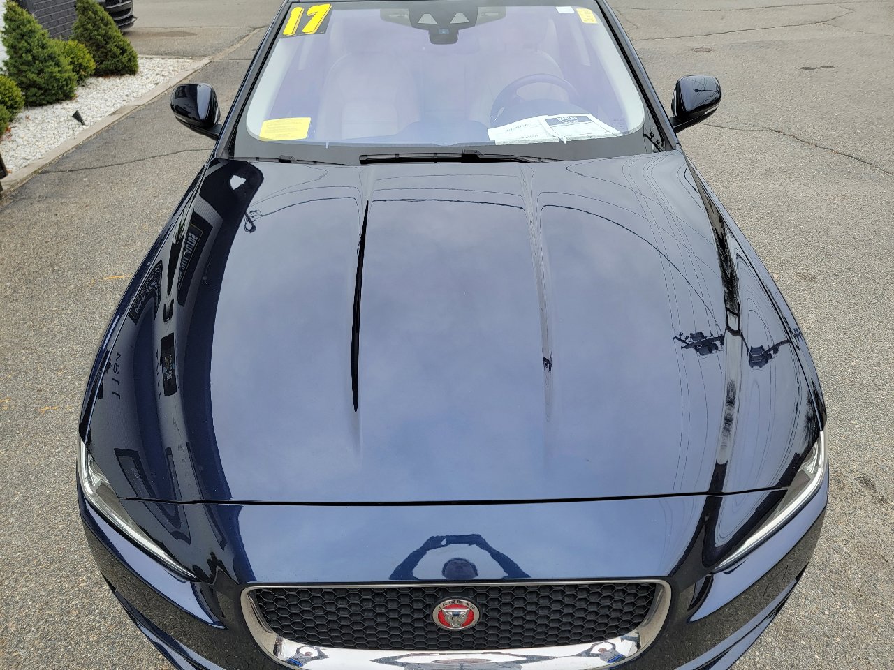 Used 2017 Jaguar XE Prestige image 10