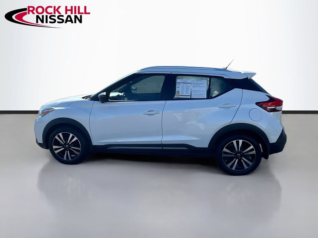 Used 2020 Nissan Kicks SR w/ SR Premium Package image 4