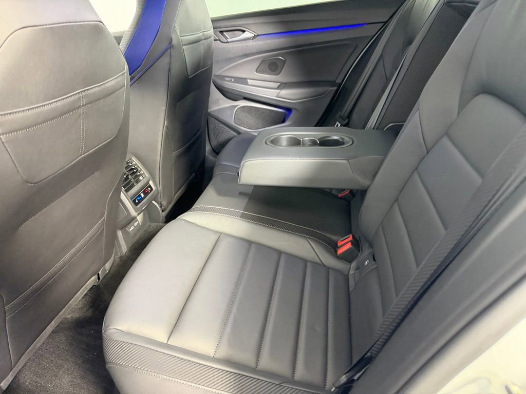 Used 2023 Volkswagen Golf R AWD/4WD image 27