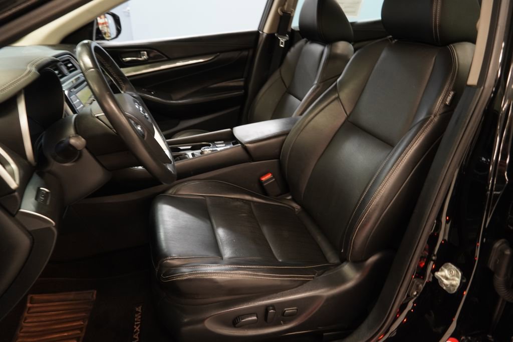 Used 2020 Nissan Maxima 3.5 SV w/ Floor Mat Group image 3
