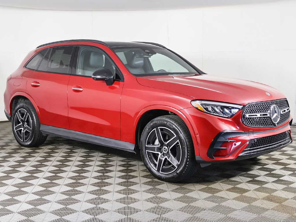 Used 2024 Mercedes-Benz GLC 300 4MATIC w/ AMG Line image 49