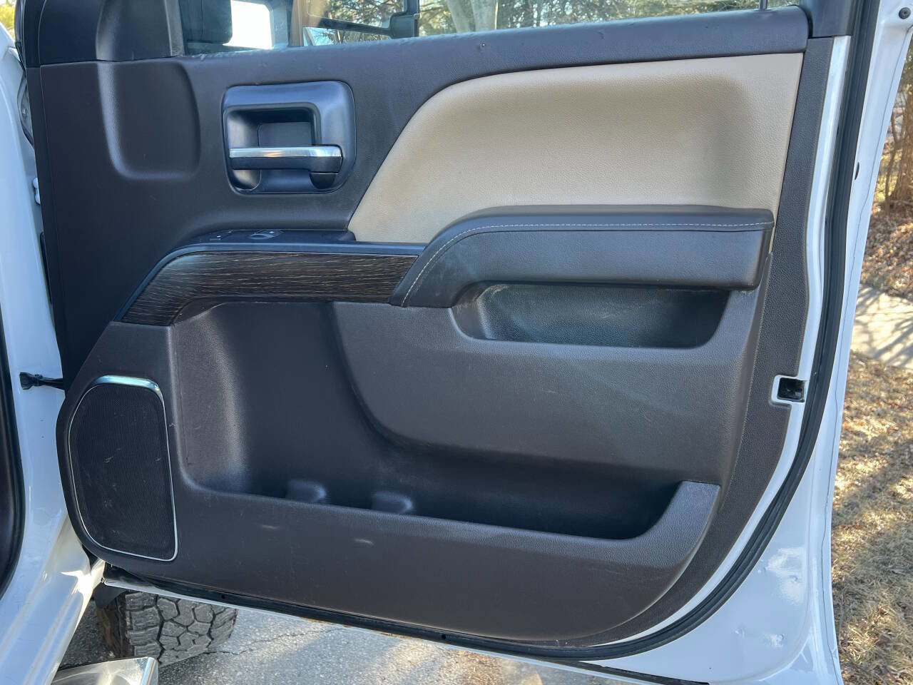 Used 2019 GMC Sierra 3500 Denali w/ Snow Plow Prep Package image 25