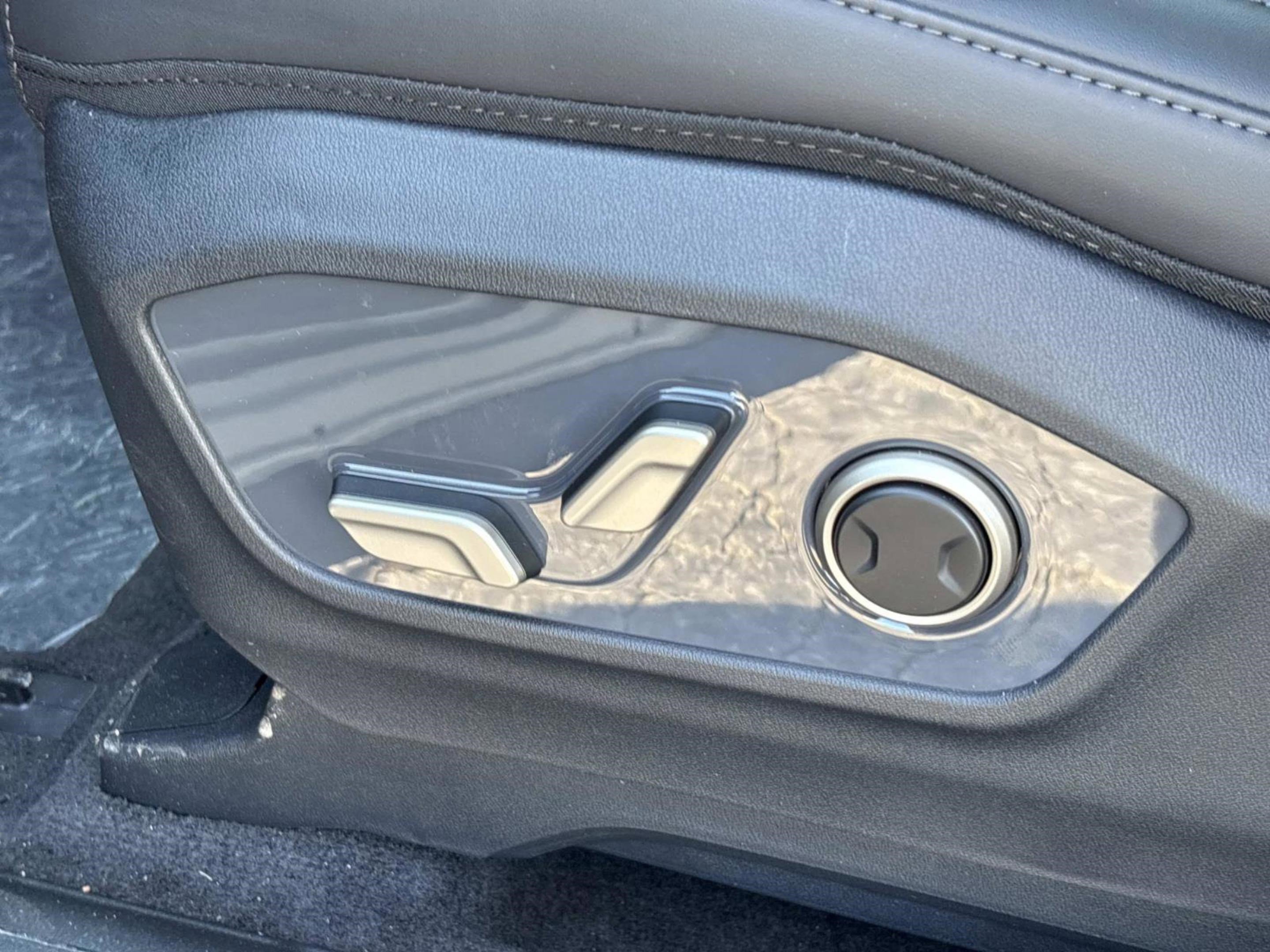 New 2027 Kia Telluride S image 25