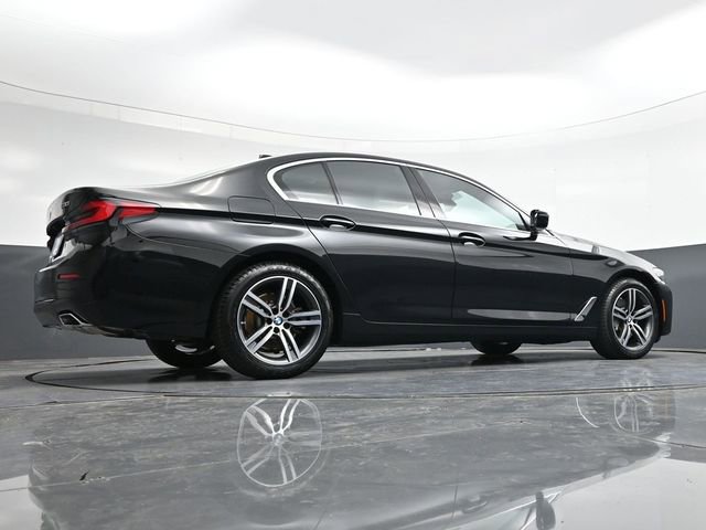 Used 2022 BMW 530i xDrive w/ Premium Package image 30
