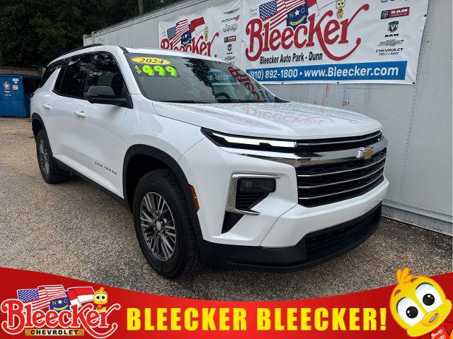 New 2024 Chevrolet Traverse LT w/ Trailering Package AWD/4WD image 1