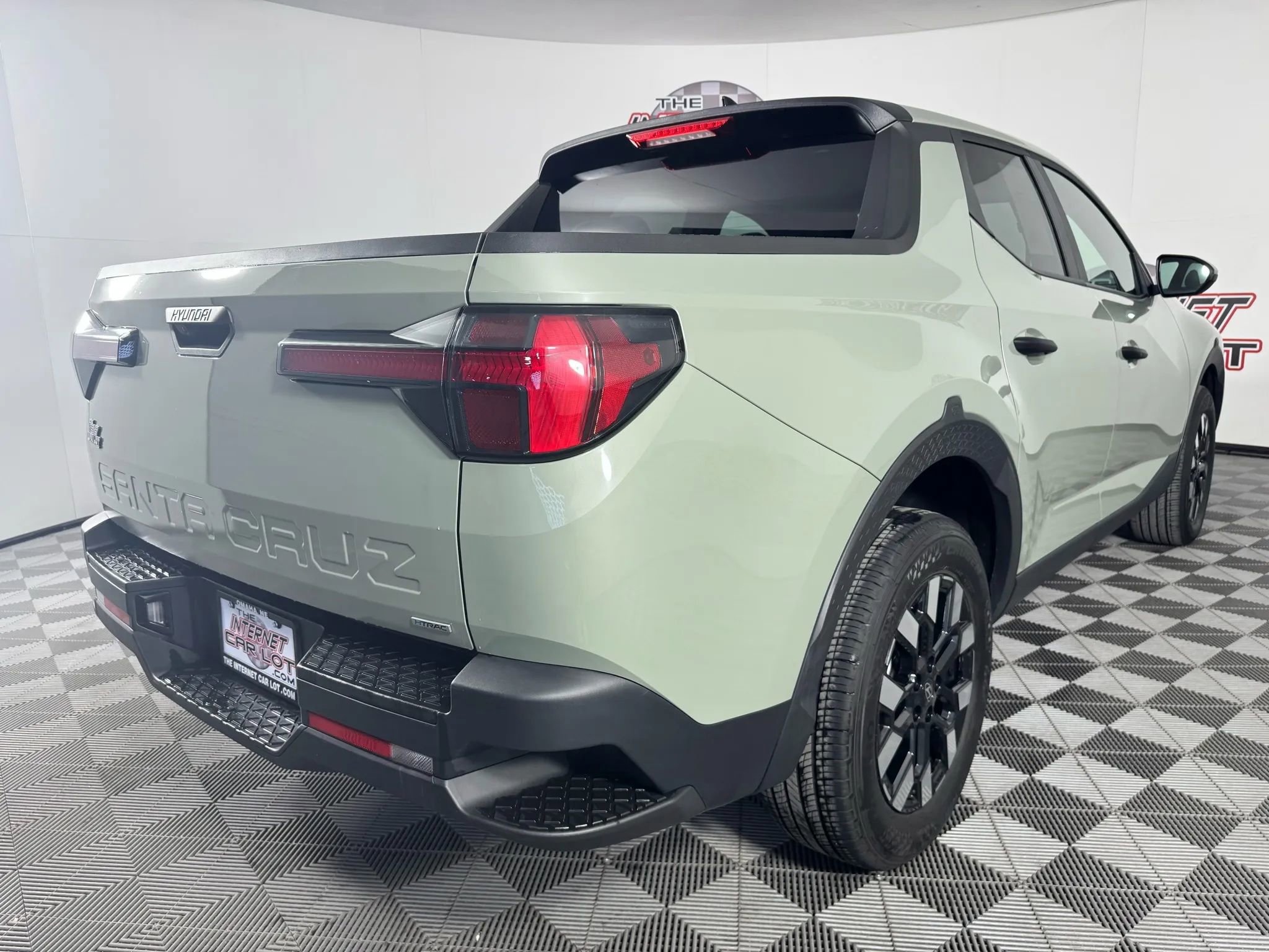 Used 2025 Hyundai Santa Cruz SE AWD/4WD image 26