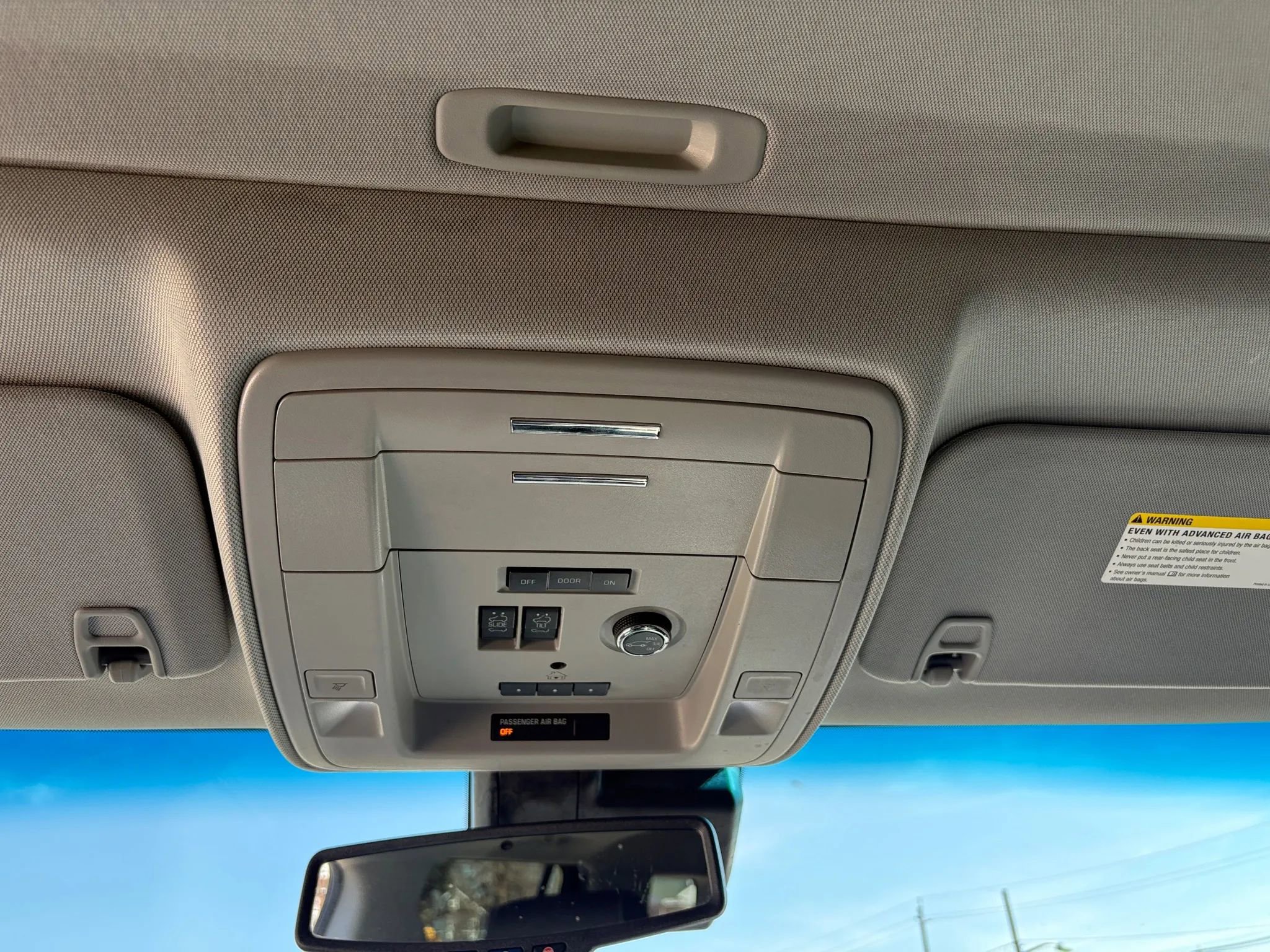 Used 2018 GMC Yukon SLT w/ Open Road Package image 26