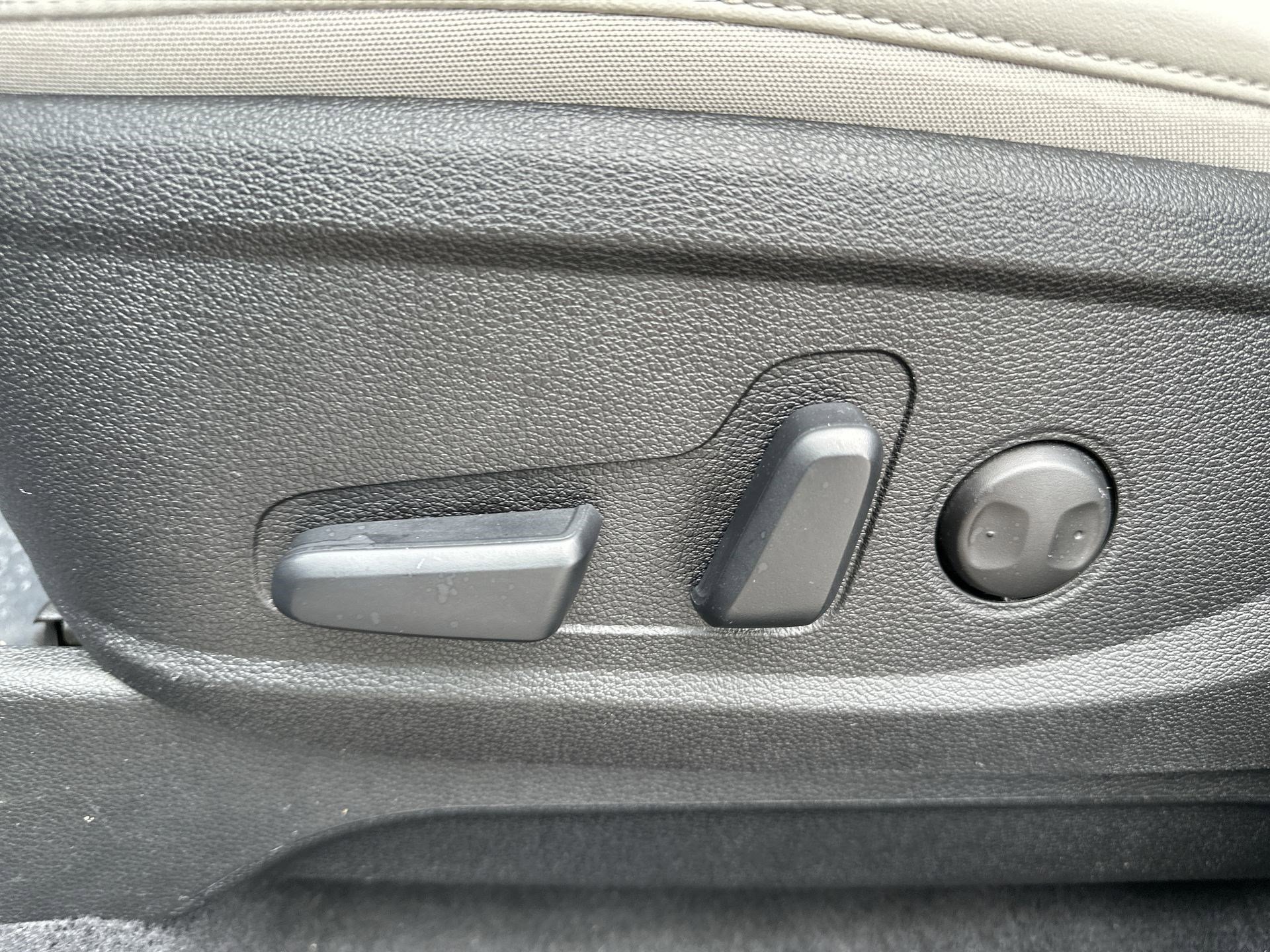 Used 2023 Kia Telluride S w/ S Sunroof Package FWD image 14