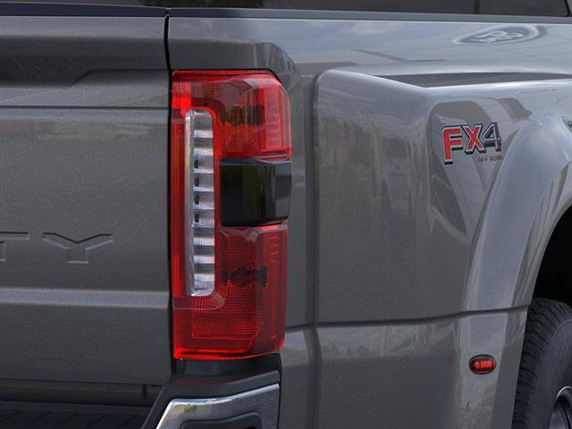 New 2026 Ford F350 XLT w/ XLT Premium Package AWD/4WD image 39