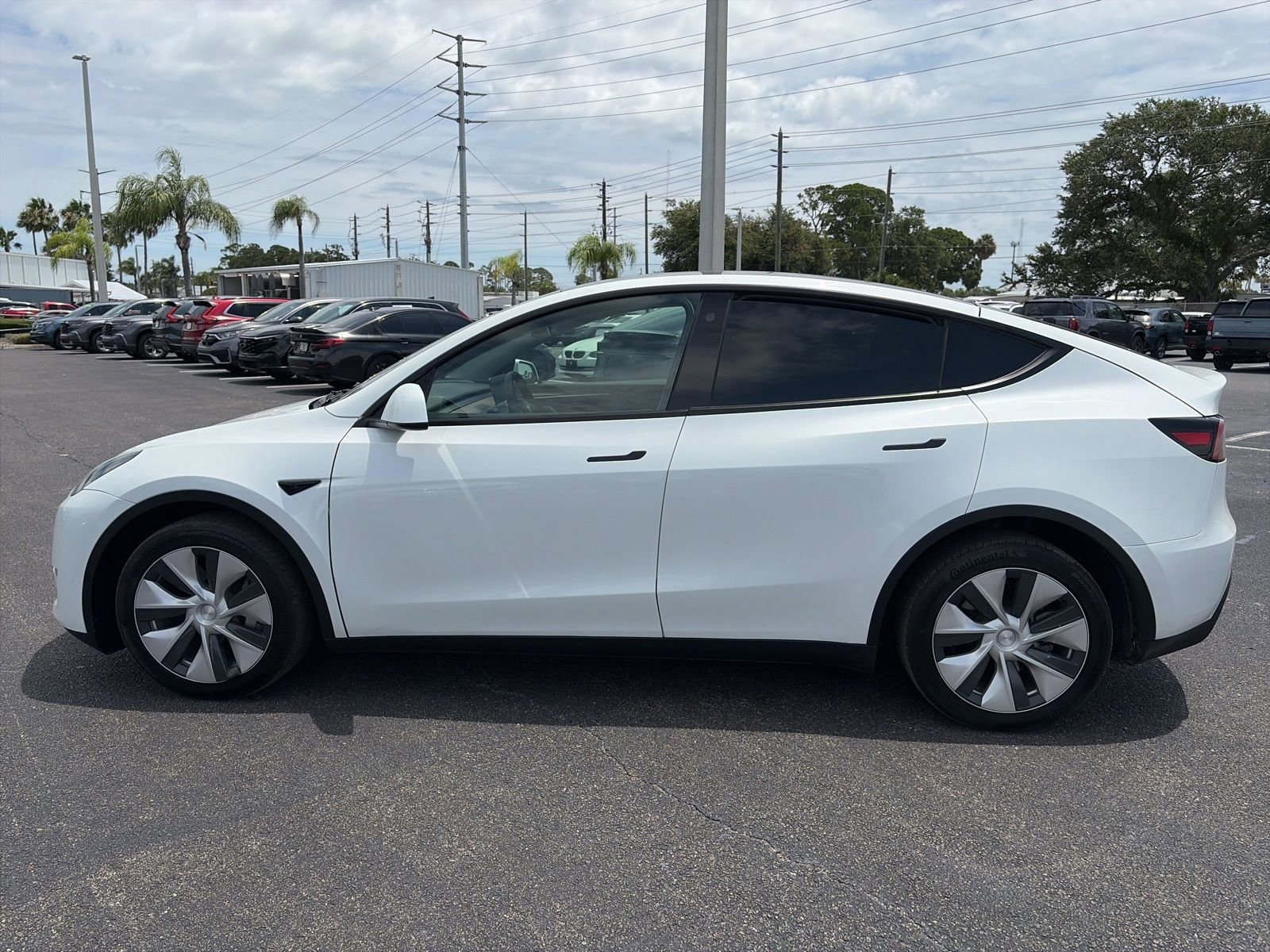 Used 2023 Tesla Model Y Long Range AWD/4WD image 4