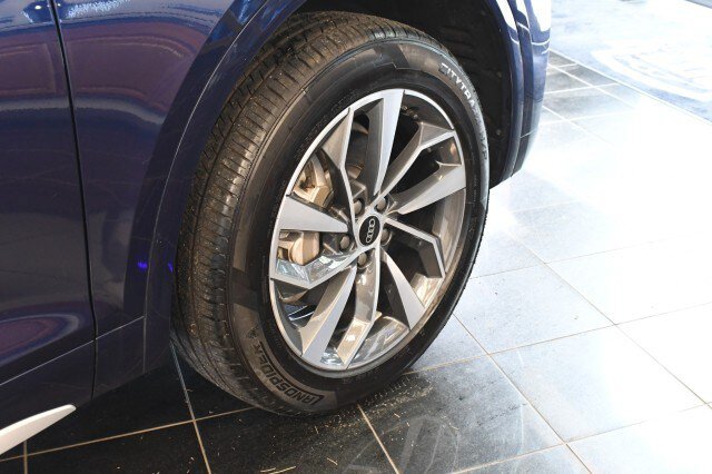Used 2023 Audi Q5 2.0T Premium w/ Convenience Package AWD/4WD image 41