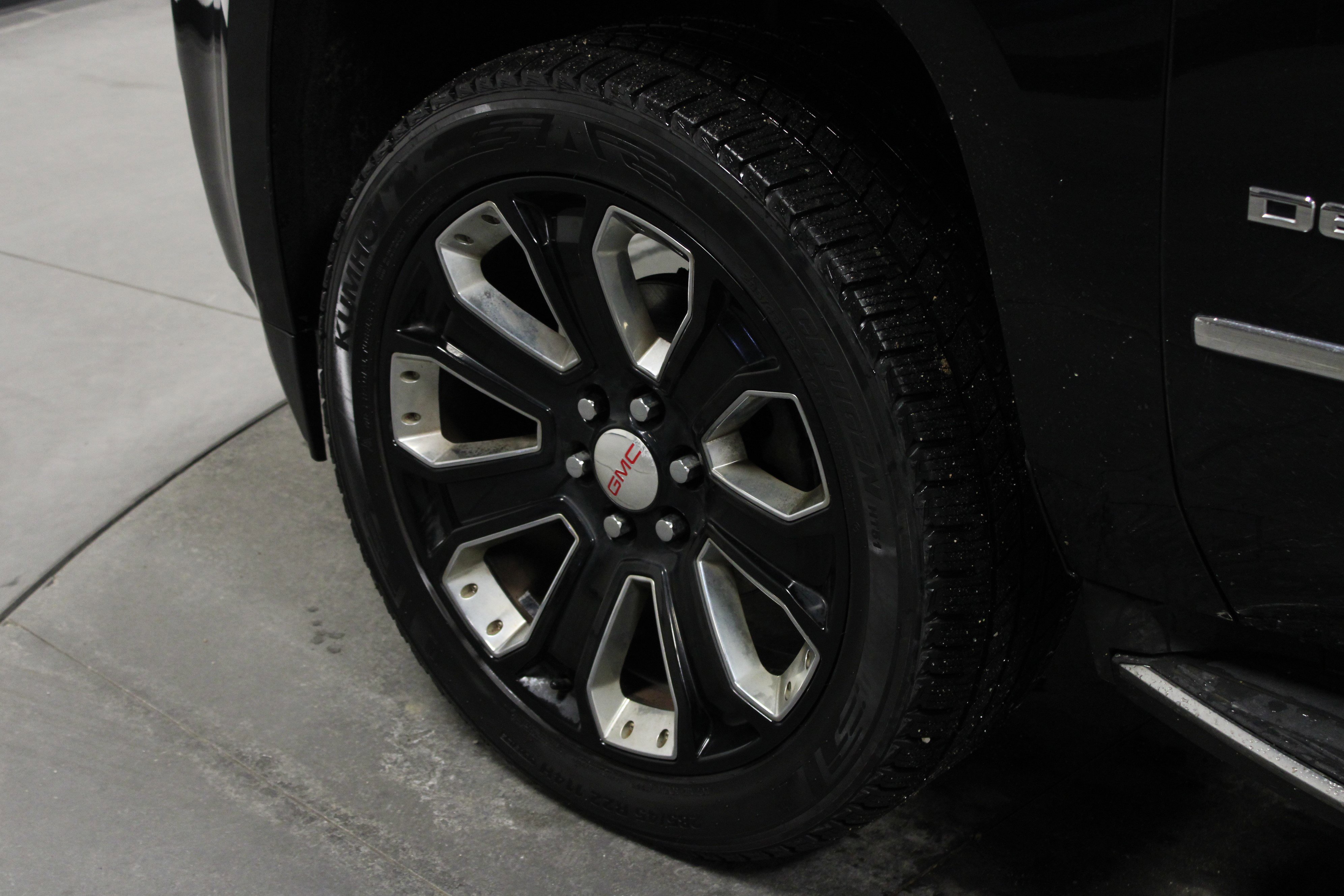 Used 2017 GMC Yukon Denali w/ Open Road Package image 10