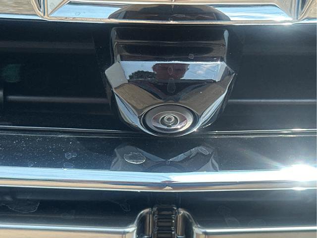 New 2025 Chevrolet Suburban Premier RWD image 11