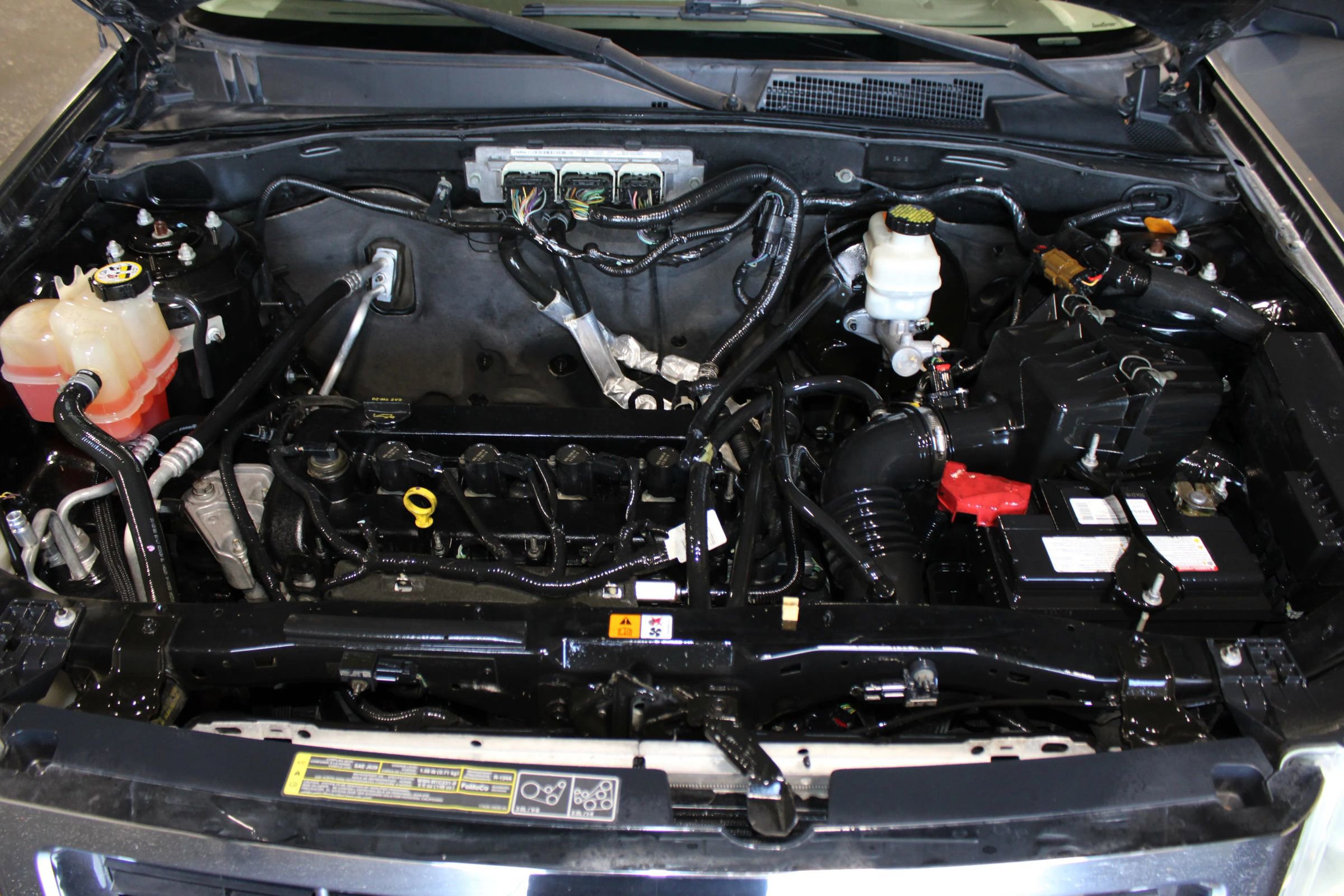 Used 2011 Ford Escape XLS w/ 101A Rapid Spec Order Code FWD image 28